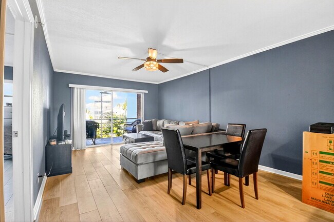 Building Photo - 1630 Embassy Dr