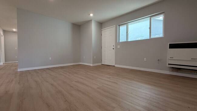 Interior Photo - 923 W 75th St., LLC