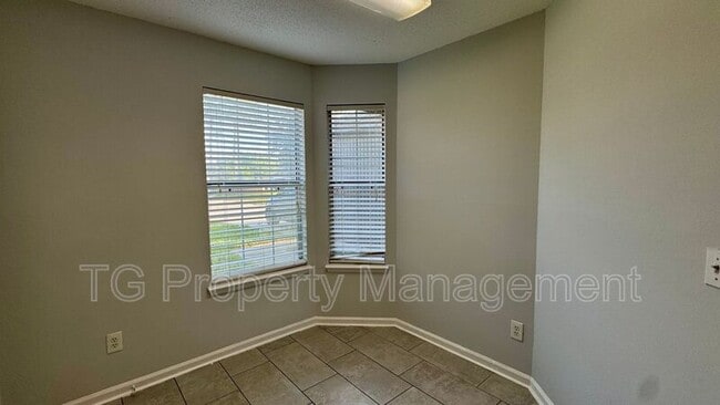 Building Photo - 11766 White Horse Rd