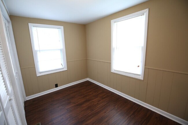 Building Photo - Charming 2-Bedroom Home with Modern Updates in Concord/Rock Creek Area"