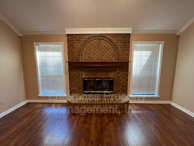 Building Photo - 384 Walnut Trace Dr