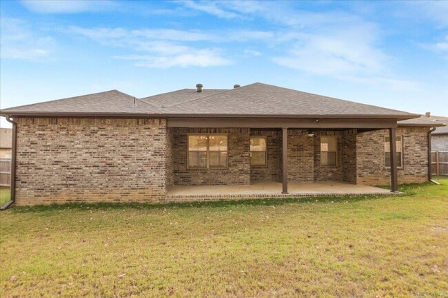 Building Photo - 30 Chesapeake Dr