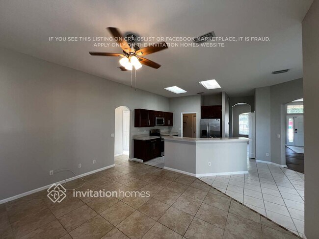 Building Photo - 2089 SW Idaho Ln