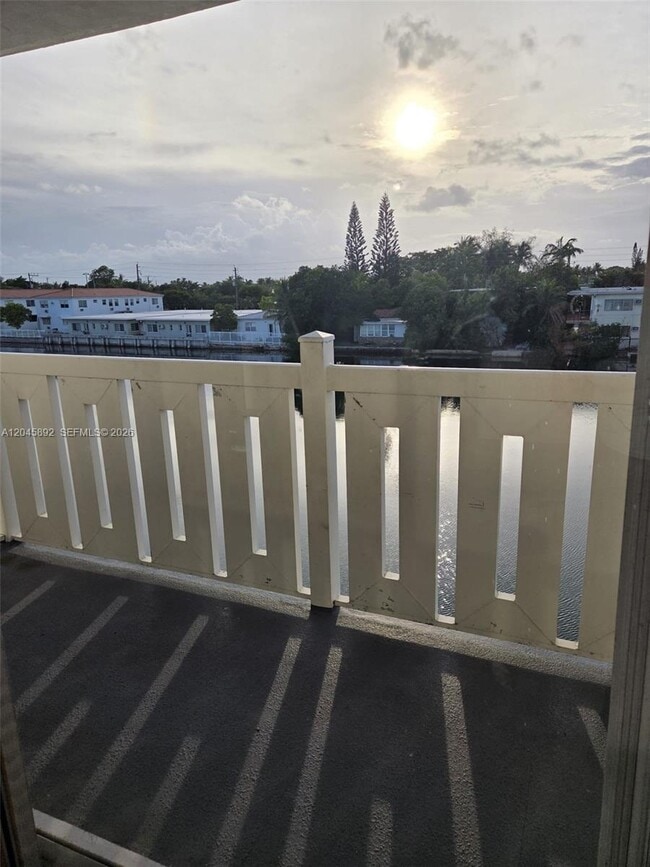 Building Photo - 7900 Tatum Waterway Dr