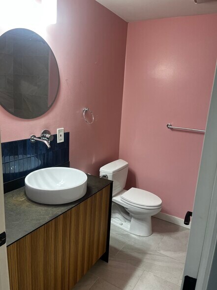 Building Photo - 5056 Renton Ave S