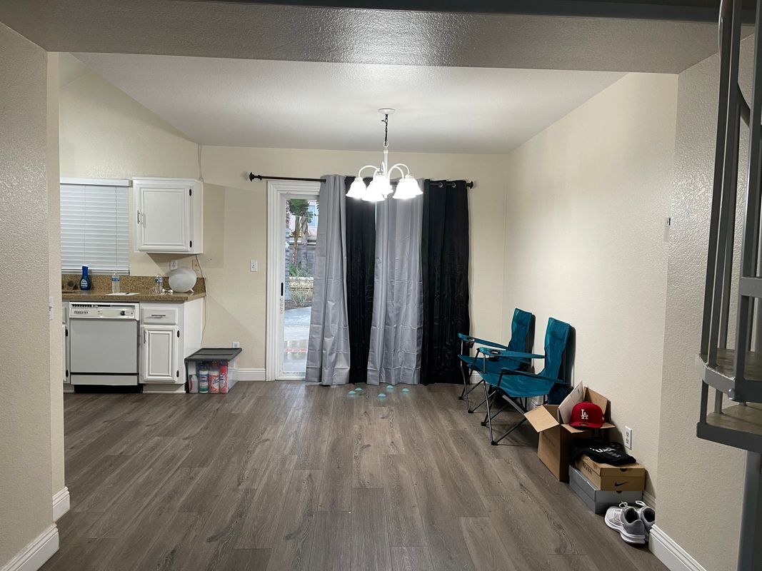 Building Photo - 717 Periwinkle Ln