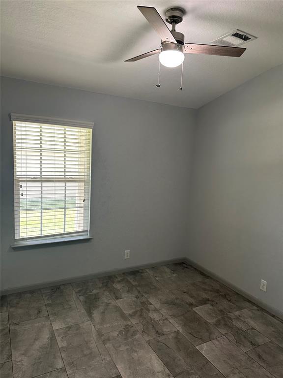 Building Photo - 2234 Bentwood Dr