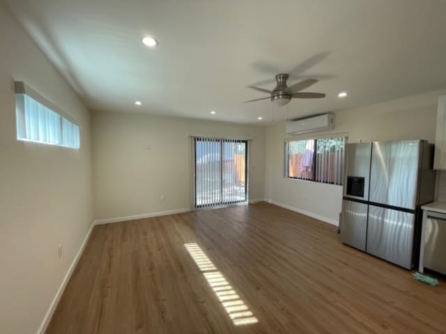 Building Photo - 3059 Shasta Cir N