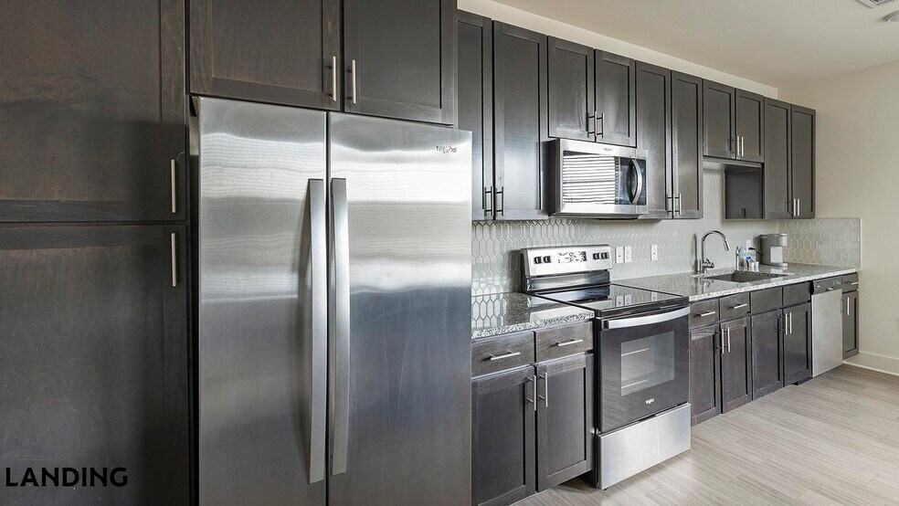 Building Photo - 5200 White Settlement Rd