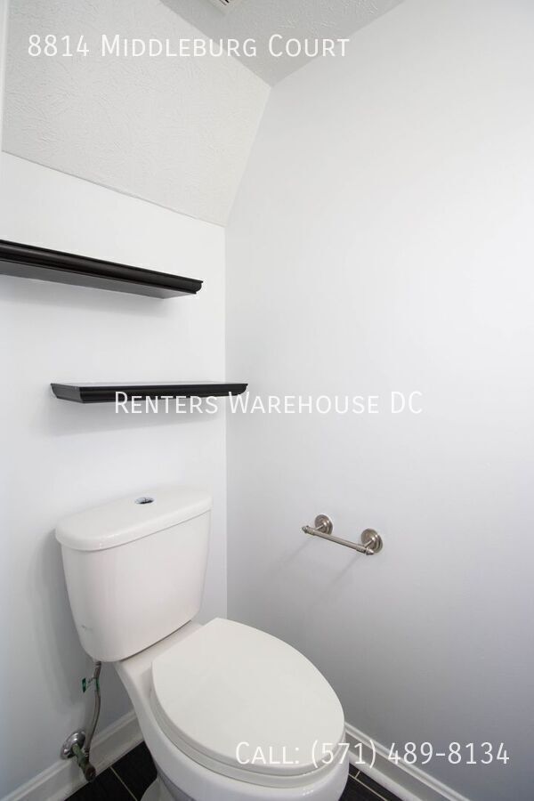 Building Photo - 8814 Middleburg Ct