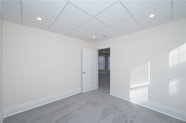 Building Photo - 2148 Main St