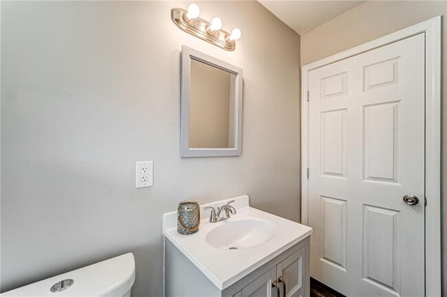 Building Photo - 4652 Old Cowan Rd