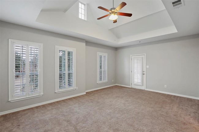 Building Photo - 604 Mozart Way