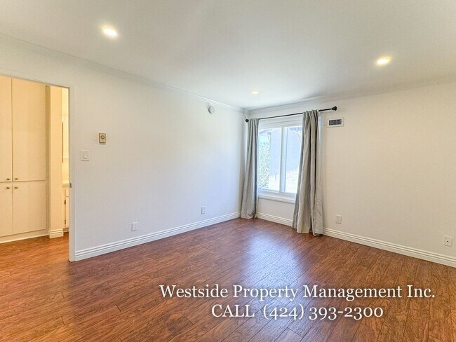 Building Photo - 8163 Redlands St