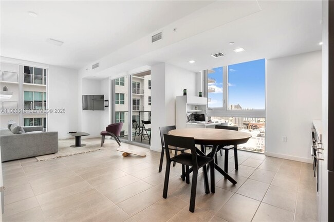 Building Photo - 227 NE 2nd St