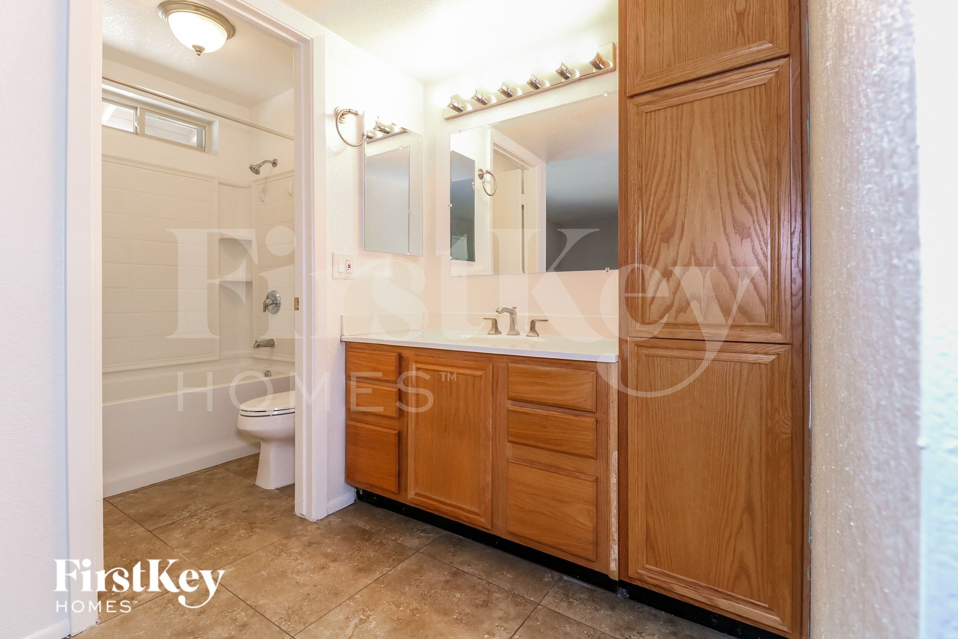 Building Photo - 5820 W Carol Ave