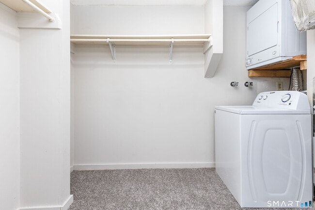 Building Photo - 25 Stanley St