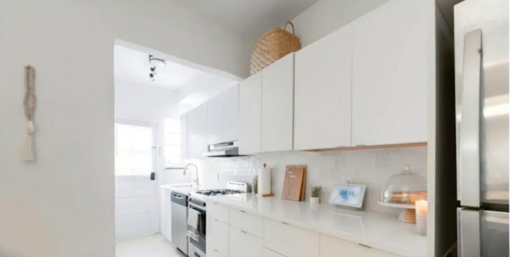 Building Photo - 817 Meridian Ave