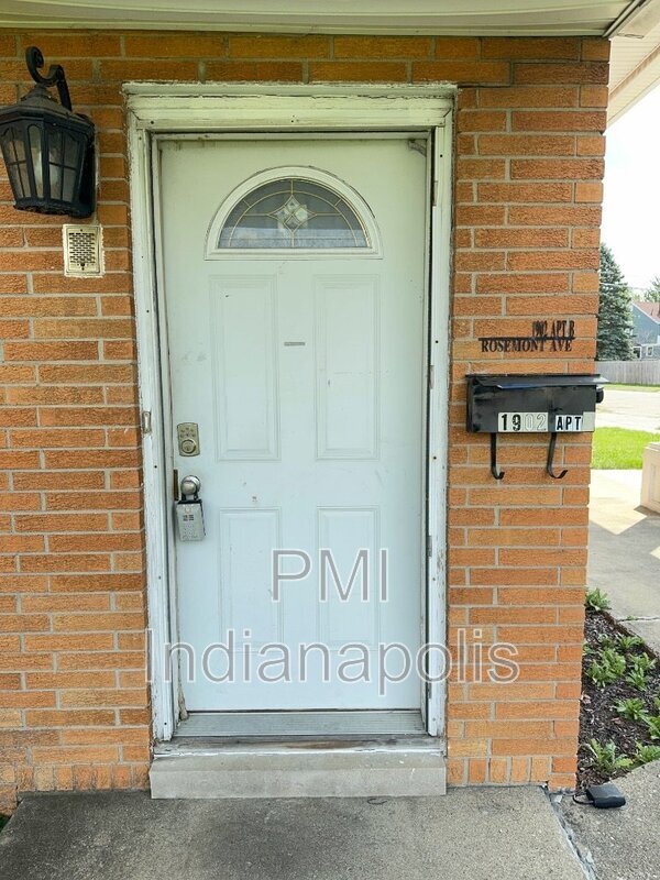 Building Photo - 1902 Rosemont Ave