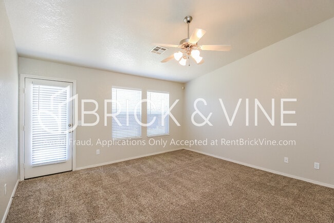 Building Photo - 5521 Del Creek Rd