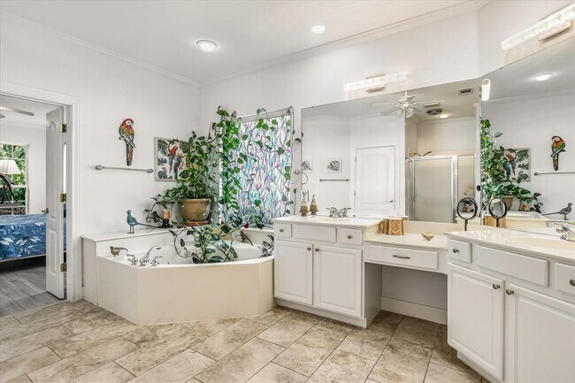 Building Photo - 902 Rio Grande Loop