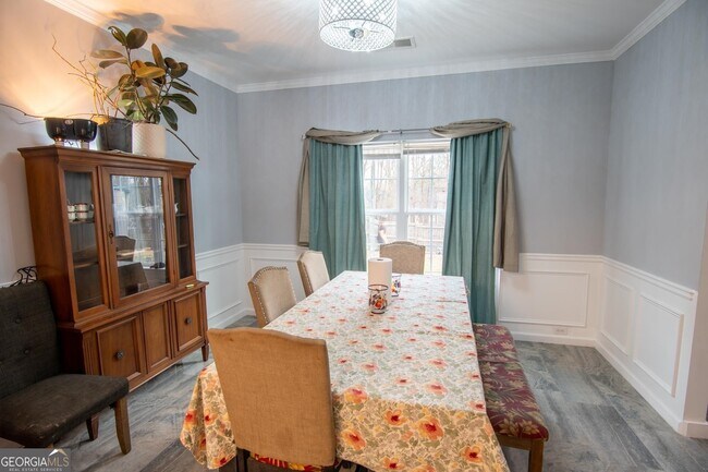 Building Photo - 1582 Ewing Farm Dr