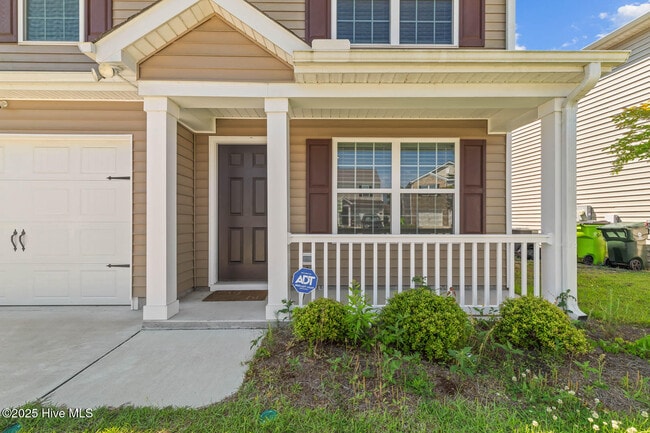 Building Photo - 200 Walton Dr