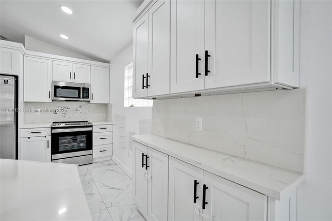 Building Photo - 4108 Sapphire Terrace