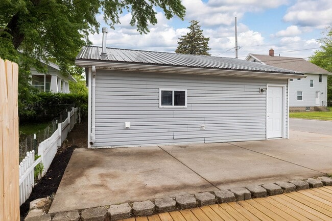 Building Photo - Remodeled  3 Bdrm Wesleyville Home w Workm...