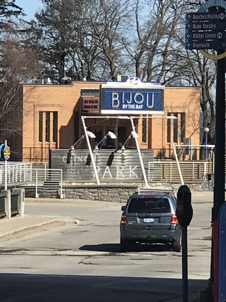 Clinch Park access - 107 Cass St