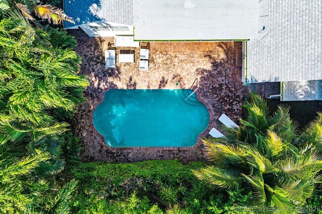 Building Photo - 5555 N Ocean Blvd