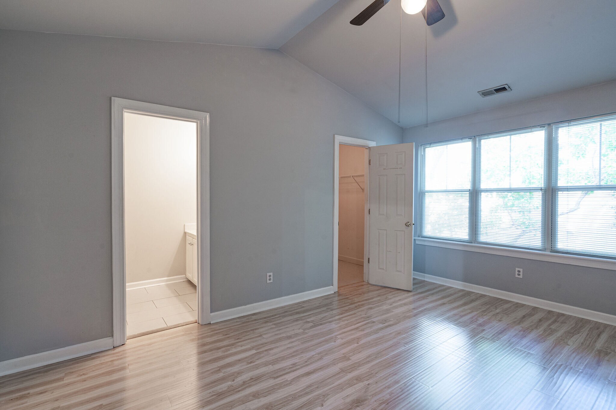 Building Photo - 5813 Wrightsville Ave