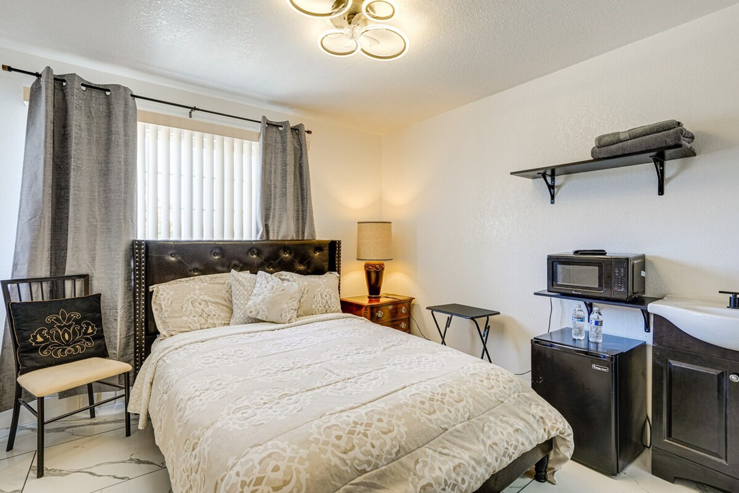 Building Photo - 172 Goldenrod Dr