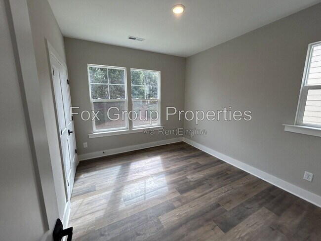 Building Photo - 108 Glencoe Ln