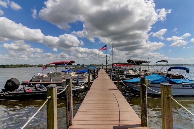 Building Photo - 90 S Highland Ave