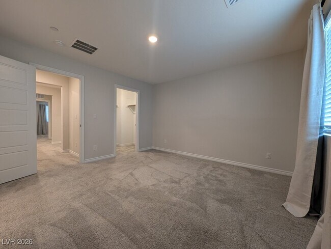 Building Photo - 6206 Foxes Dl St