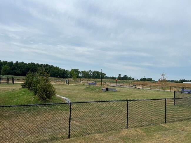 Building Photo - Featherston Village - Modern Living - LEASING SPECIAL!