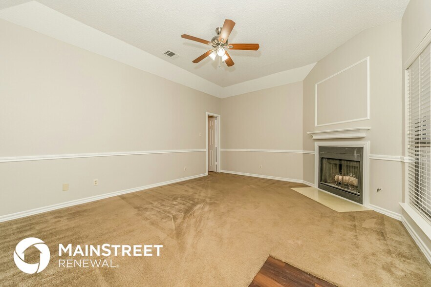 Building Photo - 919 Walters Dr