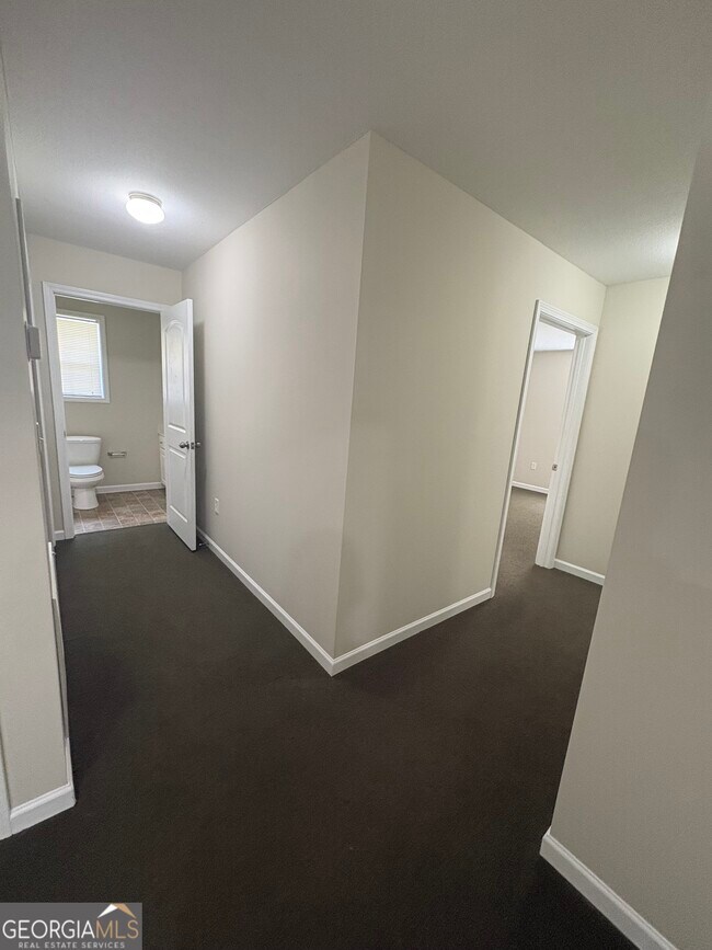 Building Photo - 1821 Claxton Dairy Rd