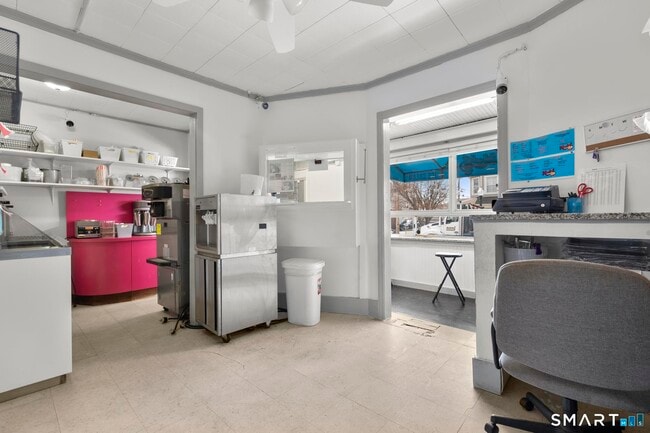 Building Photo - 712 Madison Ave