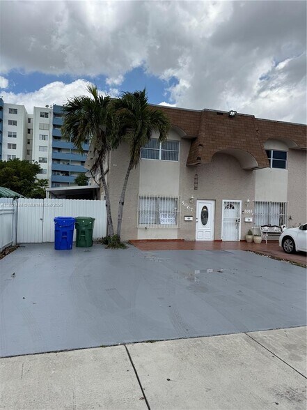 Primary Photo - 5067 NW 5th St