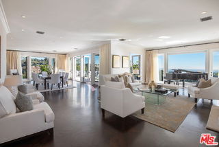 Building Photo - 980 Stradella Rd