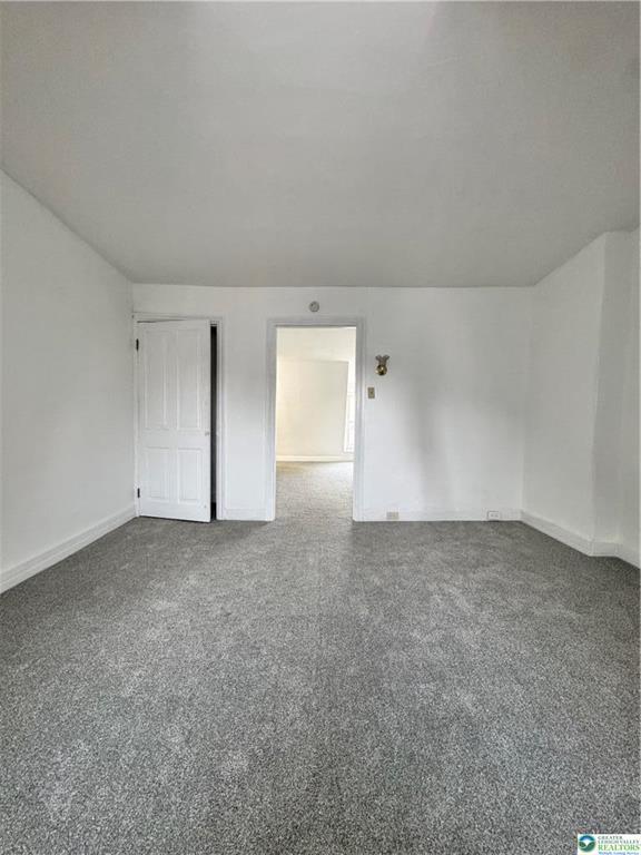 Building Photo - 213 W Chew St