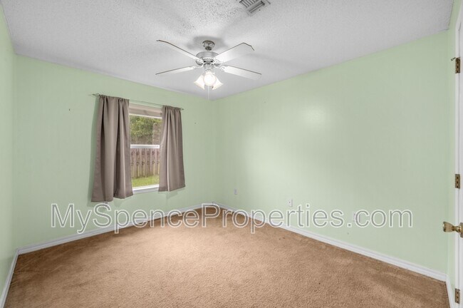 Building Photo - 3140 Border Creek Dr