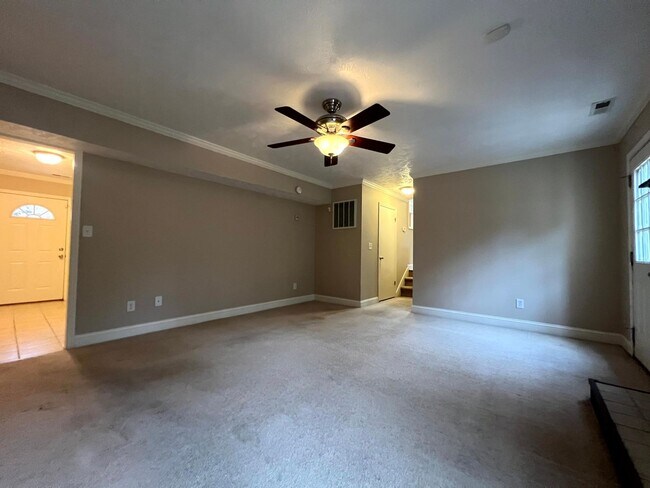 Building Photo - 1233 Wilderness Dr