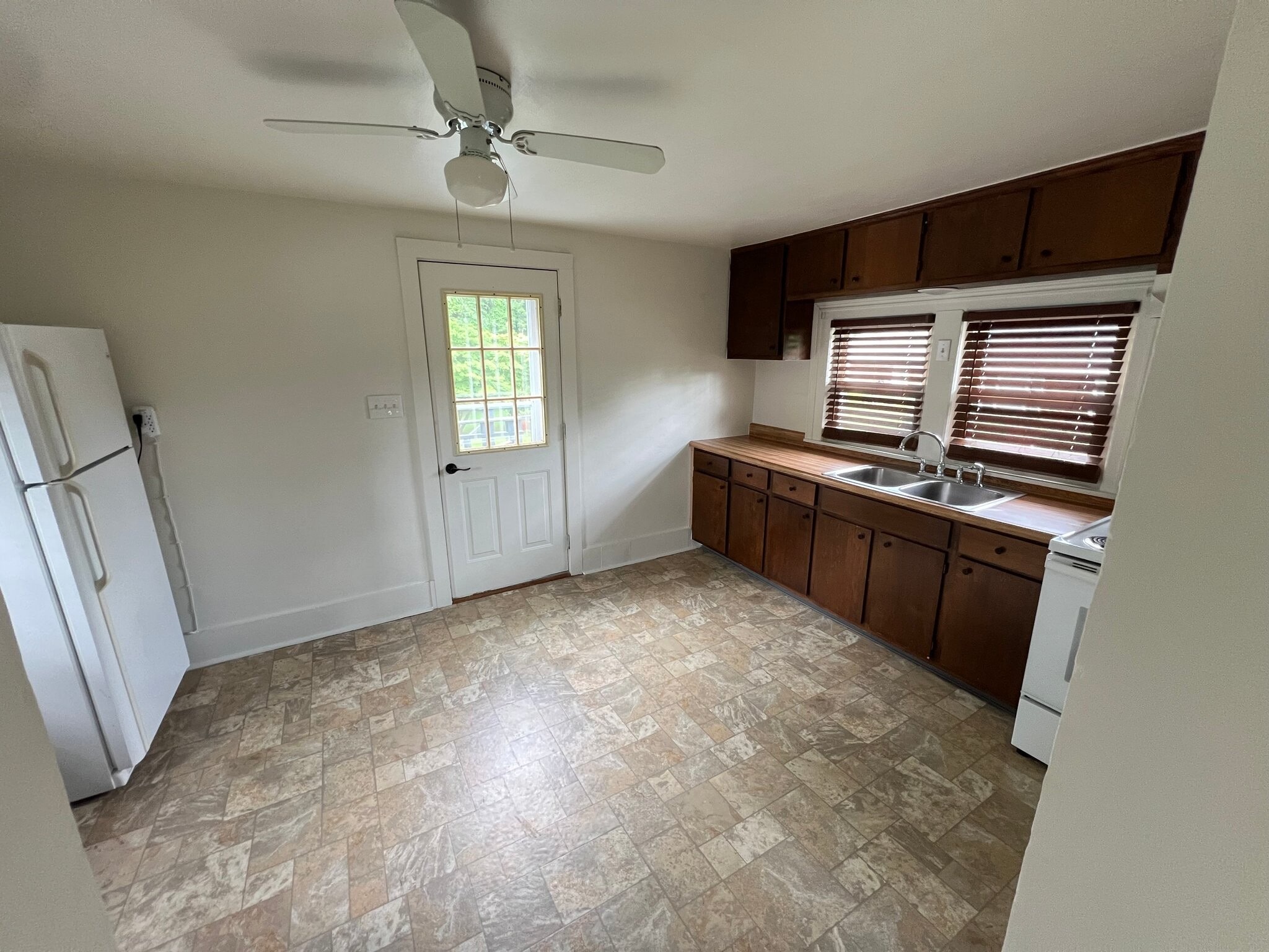 Building Photo - 3741 PA-257