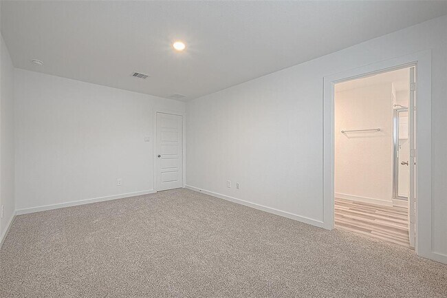 Building Photo - 3012 Skyline Mesa Dr