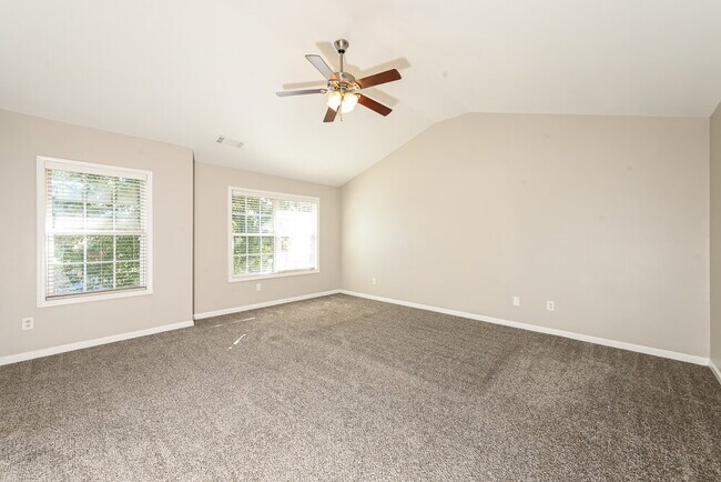 Building Photo - 7063 Grand Hickory Dr