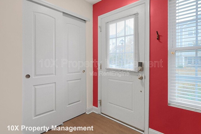 Building Photo - 1442 Bloomington Blvd