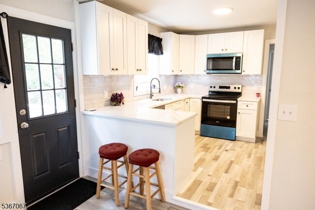 Building Photo - 4 Bear Pond Trail